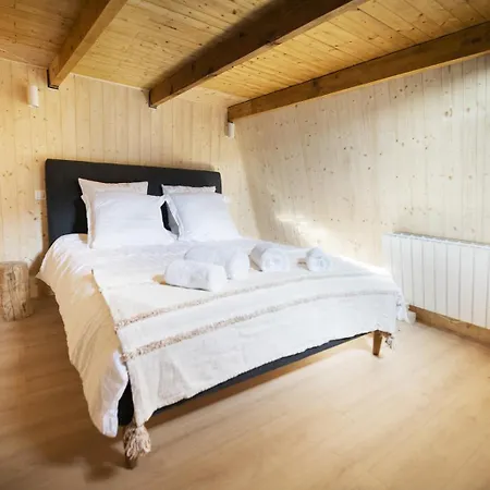 Bel Appartement Type Chalet Avec Balneo Et Jardin Greolieres Exterior photo